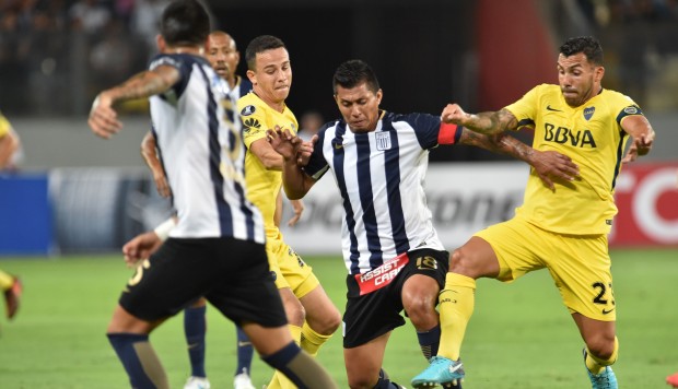 Lee más sobre el artículo Copa Libertadores: Alianza Lima empató 0-0 ante Boca Juniors