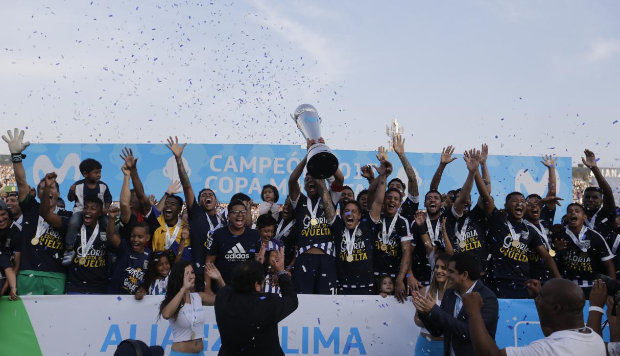 Lee más sobre el artículo Alianza Lima es campeón nacional luego de 11 años
