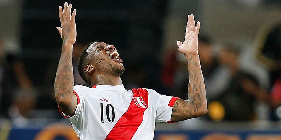 Lee más sobre el artículo Sueño hecho realidad: Perú venció 2-0 a Nueva Zelanda y se clasificó a un Mundial después de 36 años