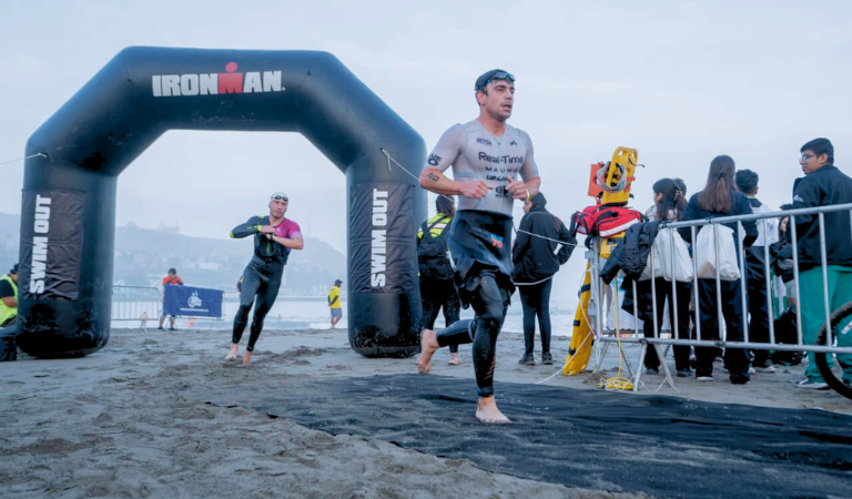 En este momento estás viendo LOS CRACKS DEL TRIATLÓN MUNDIAL VUELVEN A LA COSTA VERDE: IRONMAN 70.3 PERÚ ANUNCIA SU EDICIÓN 2026