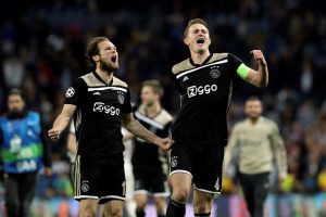 Lee más sobre el artículo Champions League: Ajax eliminó al Real Madrid