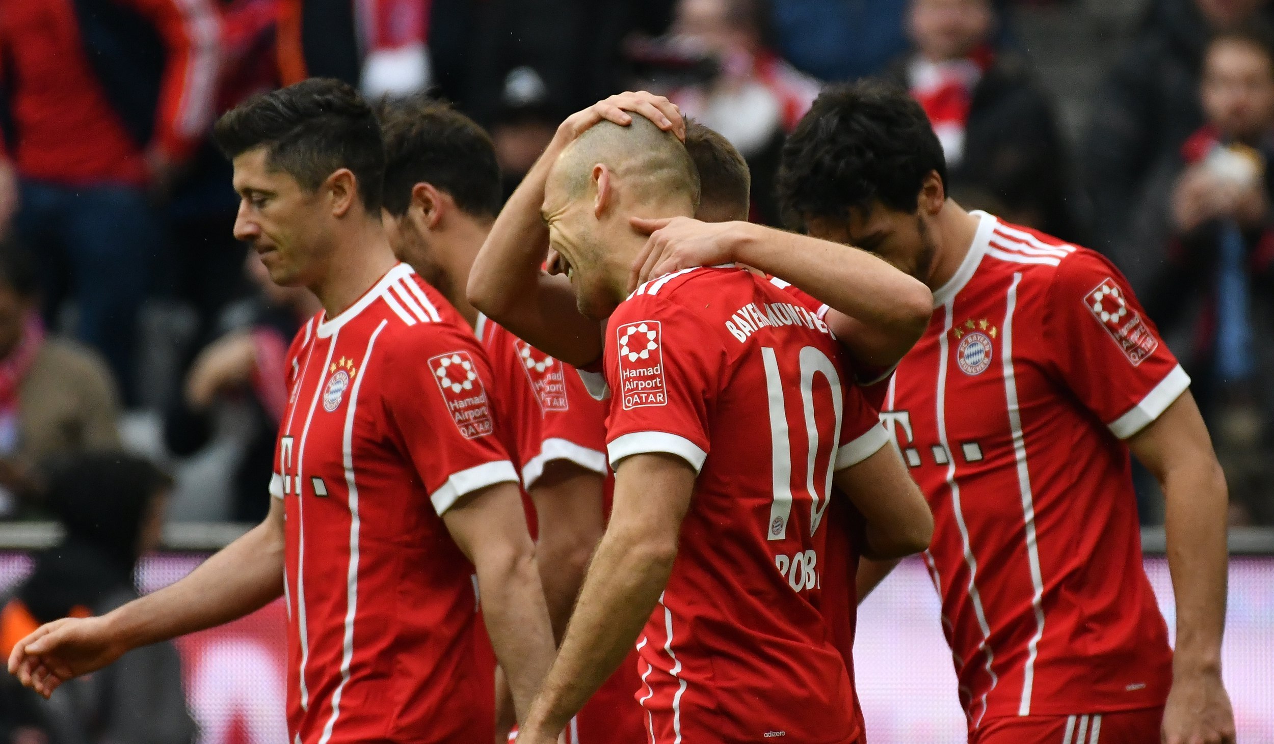 Lee más sobre el artículo Bundesliga: Bayern Munich aplastó al Hamburgo por 6-0